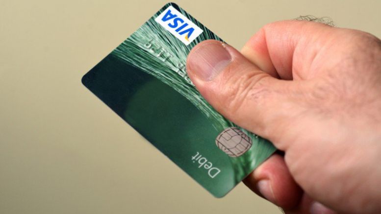 Coinbase Initiates Bitcoin Purchase through US Debit Cards