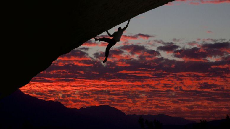 Bitcoin Price Edging Higher
