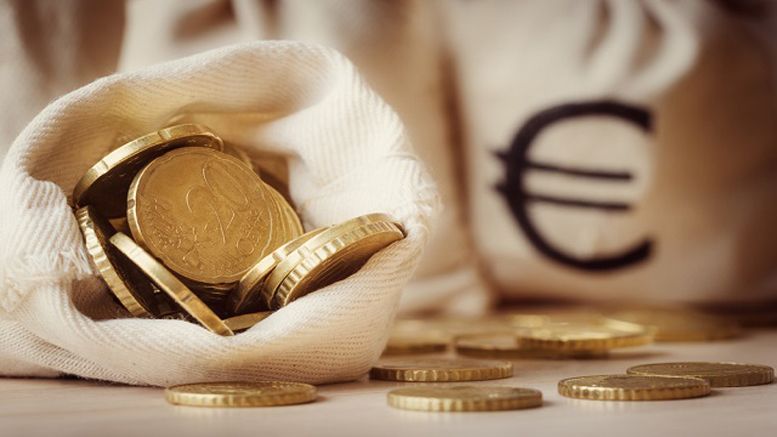The Viability of Bitcoin In A Full-Reserve Banking Scenario