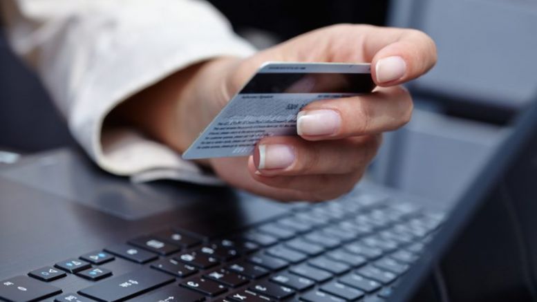 Coinbase Enables Instant Bitcoin Purchase via US Debit Cards