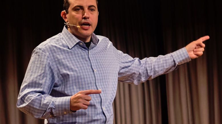 ‘As If Identity Was the Goal’: Antonopoulos Slams Blockchain KYC