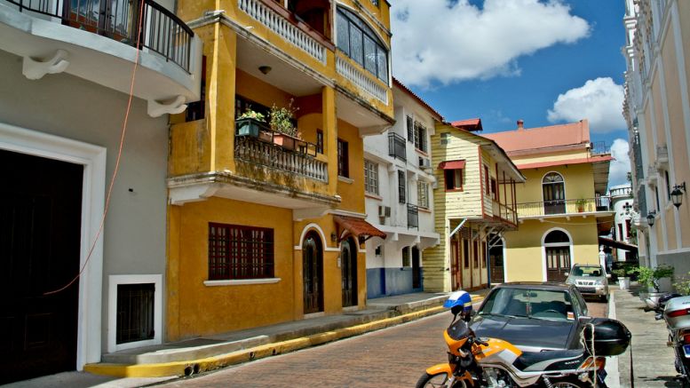 Bitcoin Crypto Teller Network Adds Dash in Latin America