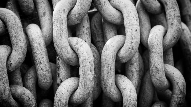 Blockchain And Identity Verification: Anonymity Versus Trusted Participant