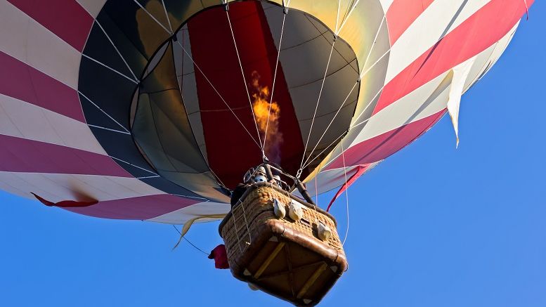 Bitcoin Prices Break Past $800