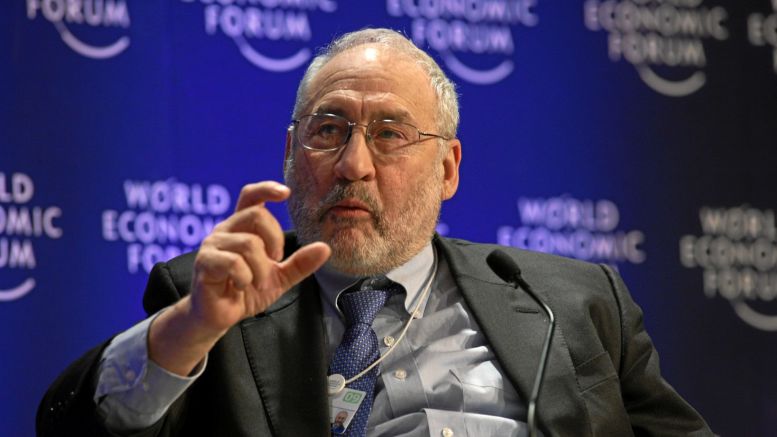 Nobel Laureute Economist: US Should Move to Digital Currency, Get Rid of Fiat