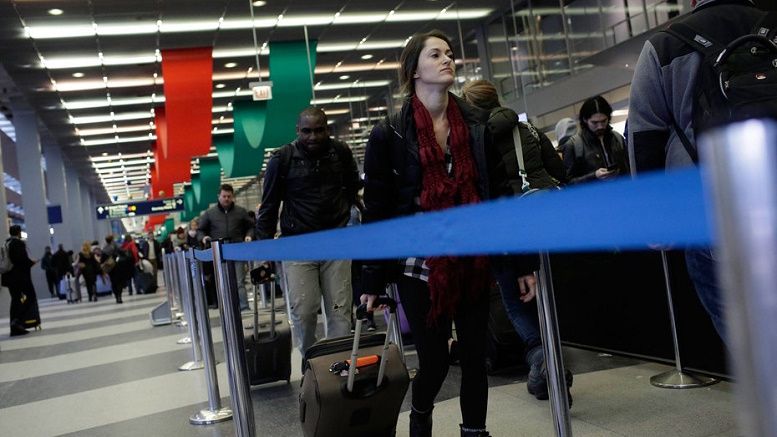 Bitcoiners Beware – U.S. Customs Agents Are Coercing for Mobile Passwords
