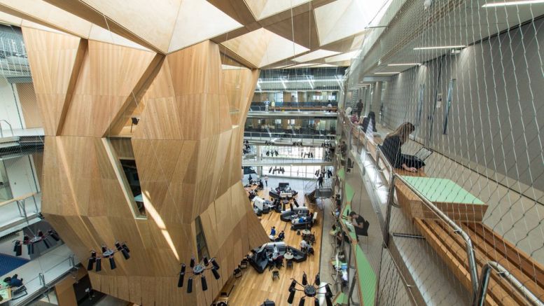 Melbourne University to Pilot Blockchain for Student Records in Aussie-First
