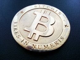 Undoing the Undoable: Bitundo - Doublespending Bitcoins as a Service