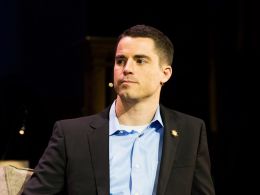 Roger Ver Issues $100k Bitcoin Bounty for Bernie Sanders Debate