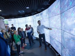 London Institute Uses 64 Monitors to Demonstrate How Bitcoin Works