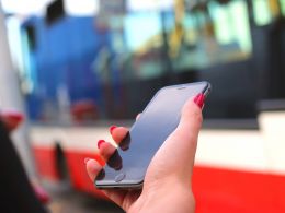 Is Apple Banning Ethereum Wallets on iOS?