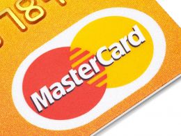 MasterCard Exec Talks Cautious Approach to Blockchain Tech