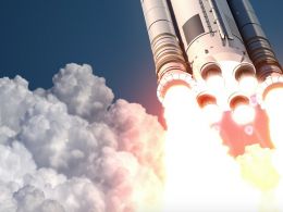 5 Factors Experts Say Drove Bitcoin's Rise to $700