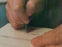 A Lawyer’s Perspective: Can Smart Contracts Exist Outside the Legal Structure?