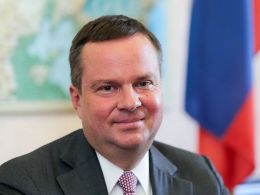 Russia’s Ministry of Finance Now Intends to Allow Bitcoin Buying and Selling Abroad