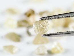 Kimberley Process to Continue Work on 'Blood Diamond' Blockchain