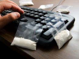 Australian Border Police “Well Aware” of Dark Net, Nab Drug Buyer