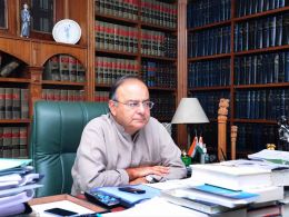 Indian Finance Minister Tells Banks to Promote Digital Banking