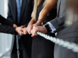 Overstock Faces Investor Hurdles Ahead of Blockchain Stock Sale