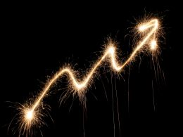 Bitcoin Price Blasts Past $800; May Hit $2000 By 2017