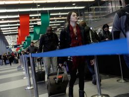Bitcoiners Beware – U.S. Customs Agents Are Coercing for Mobile Passwords
