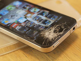 Watch this Bitcoin Fanatic Shoot His iPhone After Apple Blacklists Blockchain