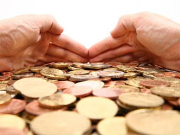Bitcoin's Conundrum: Rewarding hoarders and punishing users