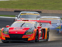 The Ultimate Vegas Racing Weekend, Fueled by Bitcoin