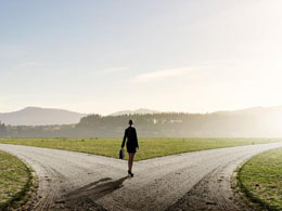 Bitcoin Trading at a Crossroad