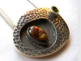 Online Jewellery Merchant Forges Links with Bitcoin Community