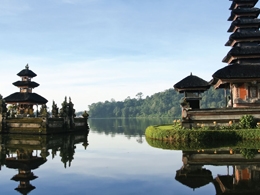 Bitcoin Adoption in Indonesia May Hinge on Blackberry Wallet Solution