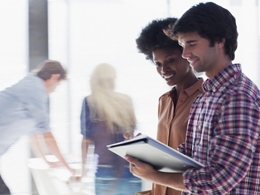Digital Governance: Why Decentralization of Information Matters